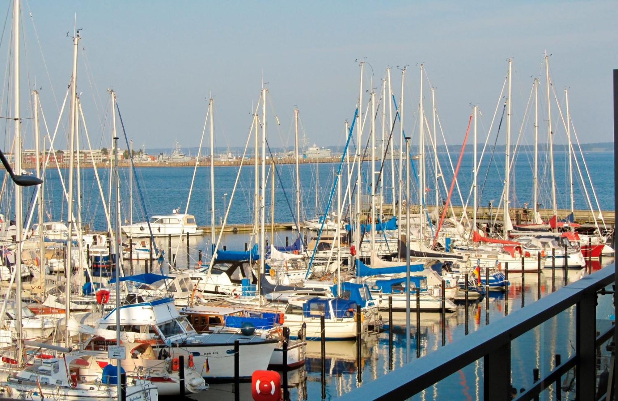 Apartment 12 - "Silbermoewe I" - Blickrichtung Yacht- Und Binnenhafenoffenes Meer Eckernfoerde Exterior photo